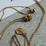 Collar Glass