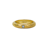 Anillo Dorado Texturizado Zirconia Azul Cielo