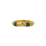 Anillo Dorado Texturizado Zirconia Negra