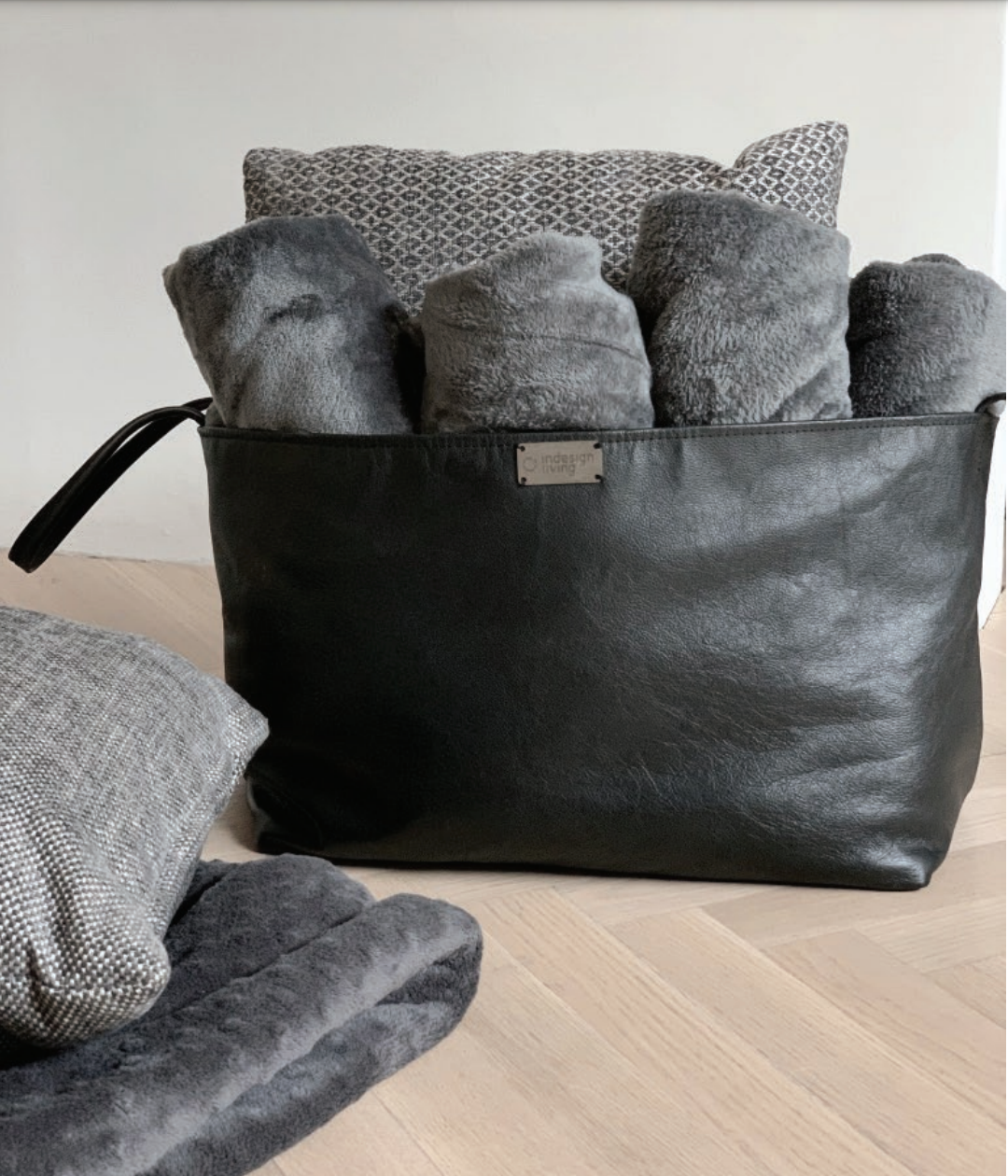 BOLSA DE PIEL PARA COBIJAS
