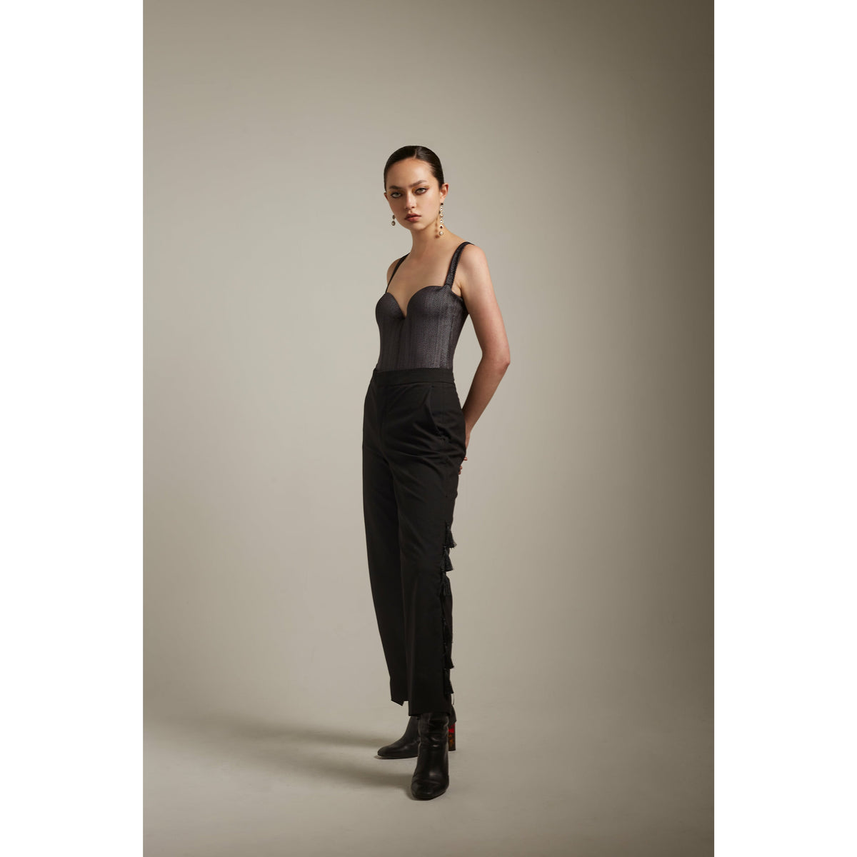 BODY BRUNI EN GRIS